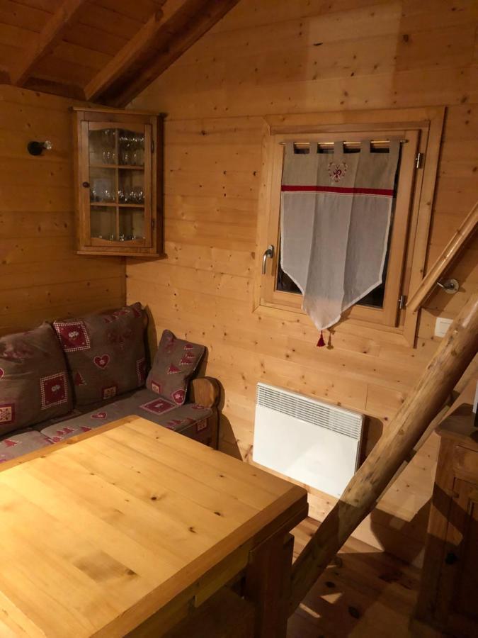 La Cabane A L'Oree Des Bornes Evires ภายนอก รูปภาพ